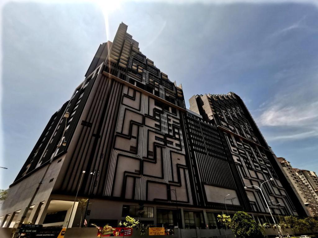 Imperio - Private Jacuzzi With Seacityview With Wifi * Malacca