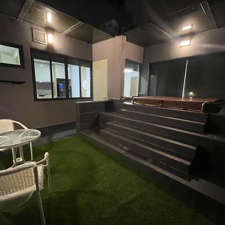 Imperio Residence Melaka - Private Jacuzzi With Seacityview Stay With Wifi Bagian luar foto