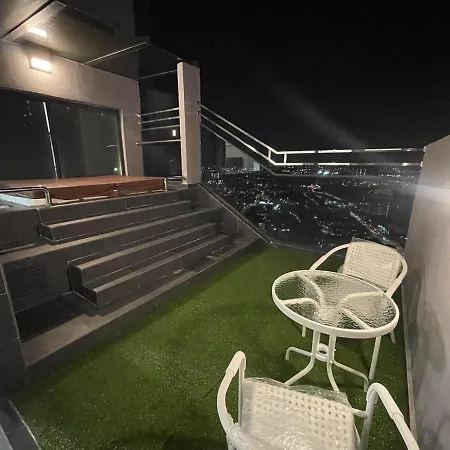 Imperio Residence Melaka - Private Jacuzzi With Seacityview Stay With Wifi Bagian luar foto