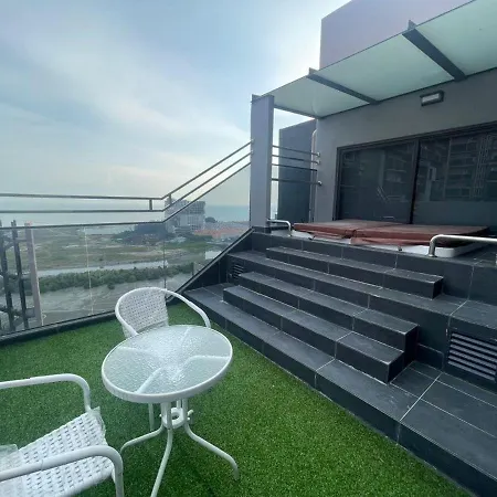 Imperio Residence Melaka - Private Jacuzzi With Seacityview Stay With Wifi Bagian luar foto