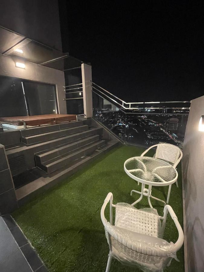 Imperio - Private Jacuzzi With Seacityview With Wifi Apartment